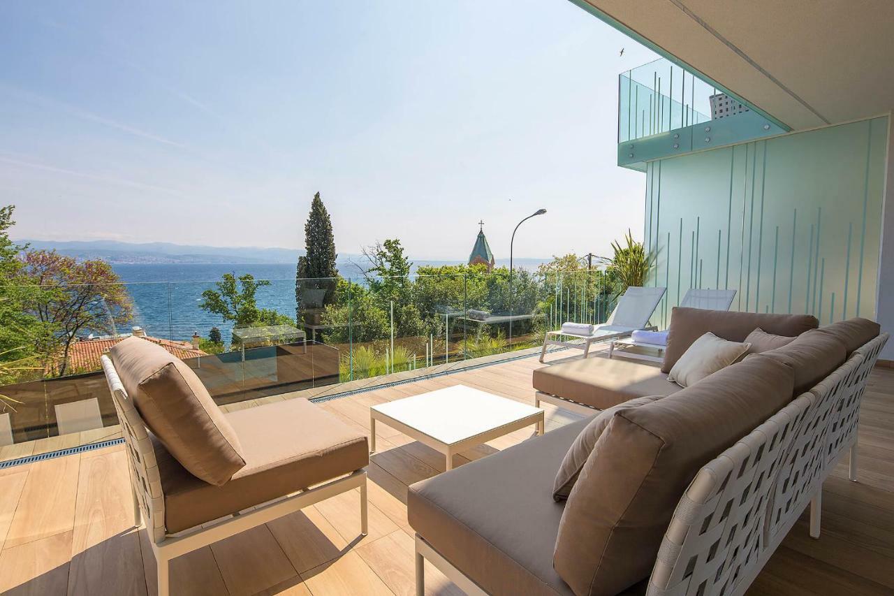 Deluxe Apartments Opatija Bagian luar foto